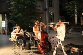 100638_04.jpg
