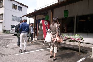100669_02.jpg